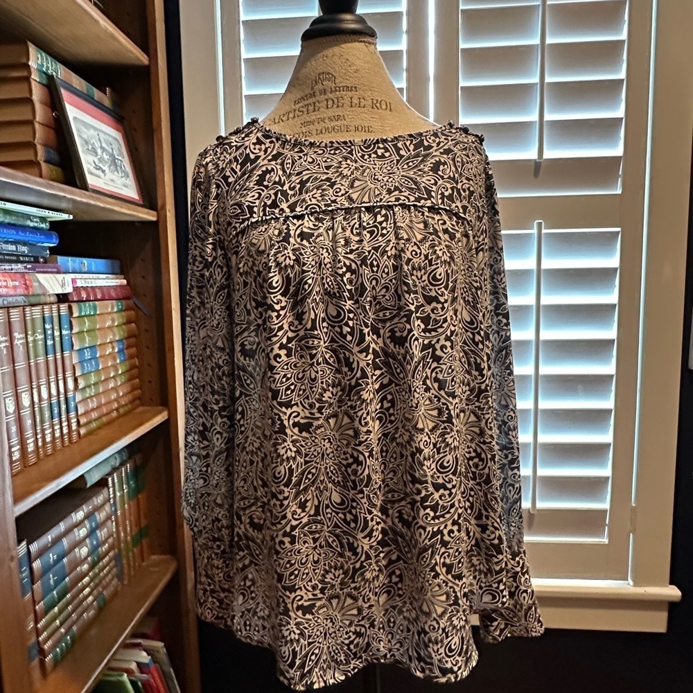 LOFT Monochrome Paisley Blouse